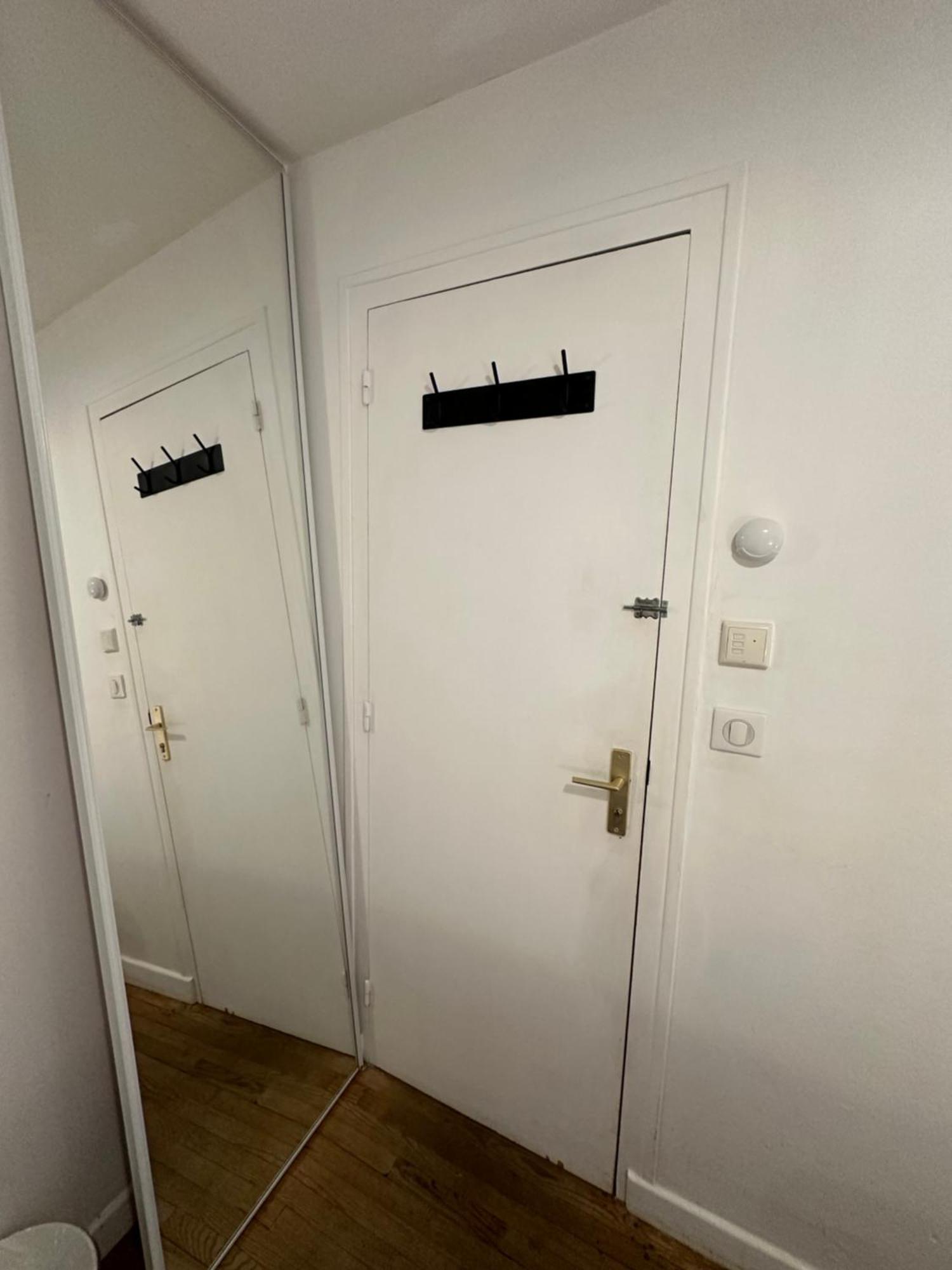 Villa Des Palmiers, Chambre 3, Lit Double วีเนิฟ-โซร์-ล็อต ภายนอก รูปภาพ