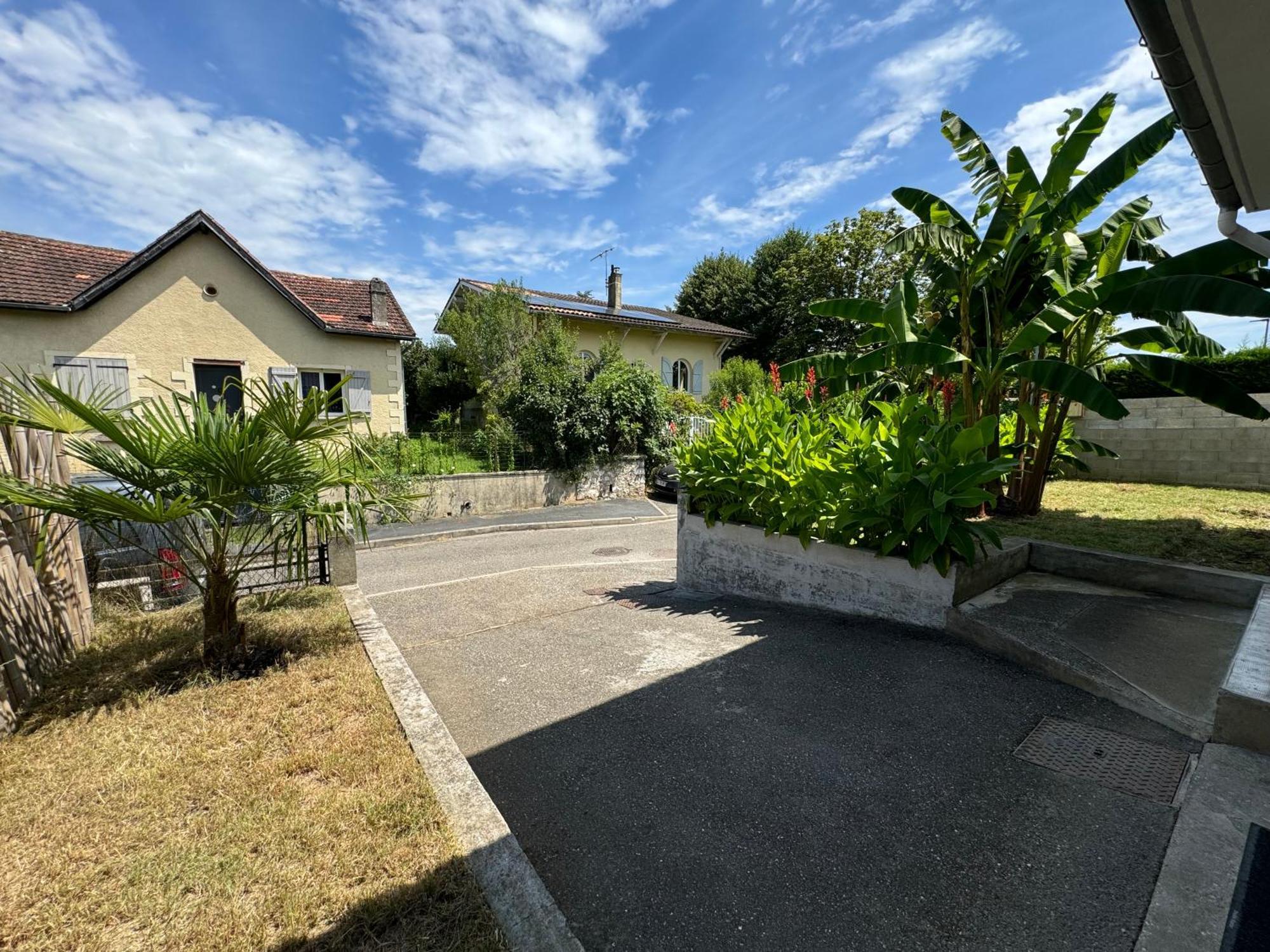 Villa Des Palmiers, Chambre 3, Lit Double วีเนิฟ-โซร์-ล็อต ภายนอก รูปภาพ
